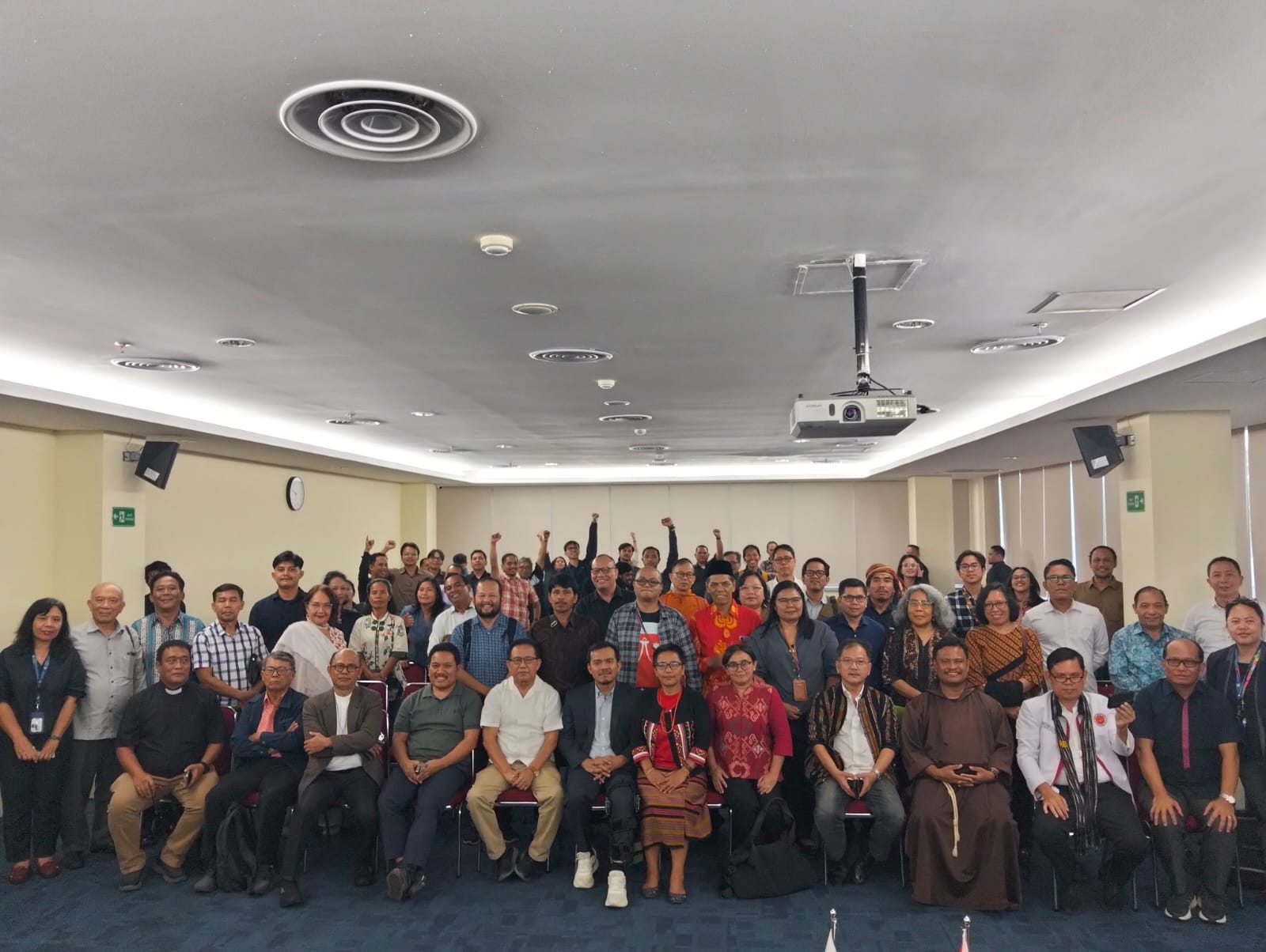 At a meeting in February, the joint secretariat of the Ecumenical Movement for Ecological Justice in North Sumatra urged the government not to neglect the rights of Indigenous peoples following the revocation of TPL's permit. Image courtesy of Sekber Gokesu.