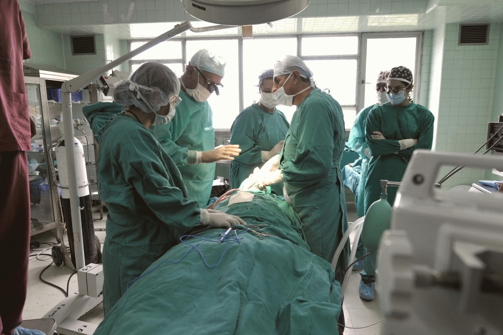 Operating rooms are significant hotspots for microplastic exposure.